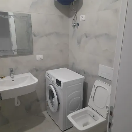 Andi Apartment Golem (Tirana)