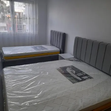 Andi Apartment *